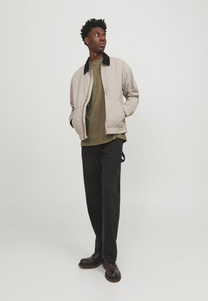 JJEBRADLEY O-NECK - T-shirt basique - bungee