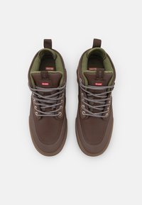 Globe MOTLEY - Sapatilhas de cano alto - chestnut/olive/summit