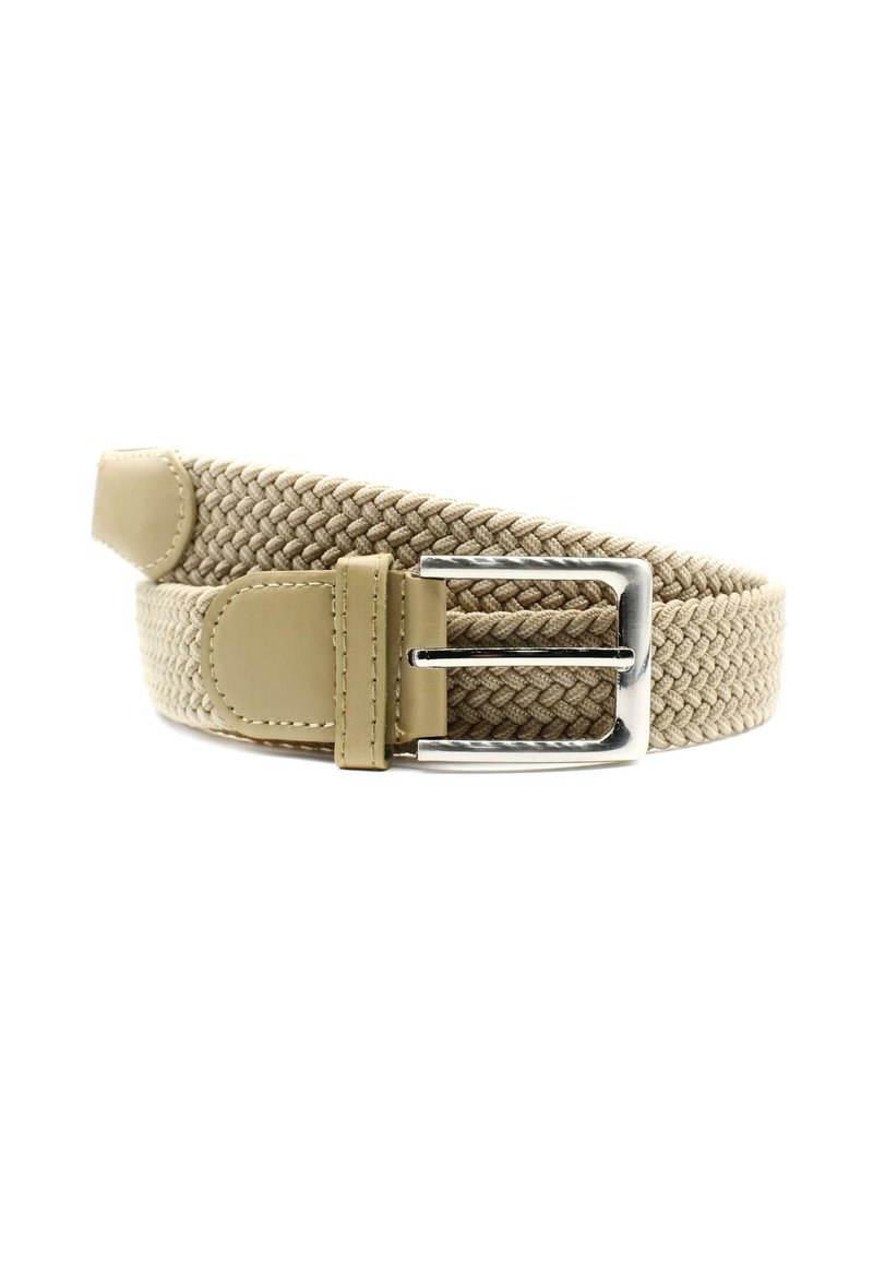 Cintura intrecciata beige con un motivo textured, dettagli in pelle e una fibbia rettangolare argento. Finitura liscia e lunghezza regolabile.
