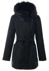 Abrigo de ante negro con gran cuello de piel, cintura ceñida con cinturón, cremallera frontal y dos bolsillos delanteros, diseñado para el clima frío.