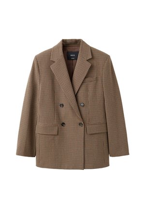 Blazer doble botonadura de cuadros pequeños marrón y negro con solapas con muesca, dos bolsillos con solapa y bolsillo de ojal en el pecho, sin botones visibles abrochados.
