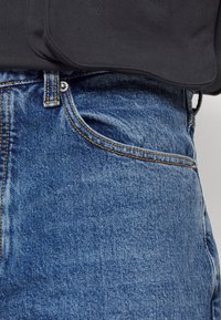Dr.Denim DASH - Calças de ganga de perna direita - cliff mid blue