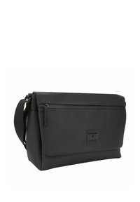 Borsa messaggera nera in materiale sintetico testurizzato, con tasca frontale con zip, tracolla regolabile e patch con logo del marchio.