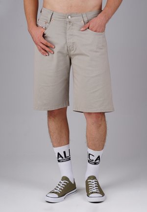 ZICCO WIDE FIT - Shorts - desert sand