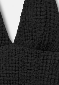 Thumbnail Image 6