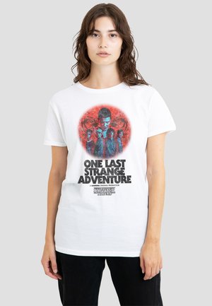 STRANGER THINGS ONE LAST ADVENTURE POSTER - Print T-shirt - white