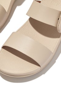 FitFlop COVERED-BUCKLE RAW-EDGE  - Muiltjes - beige