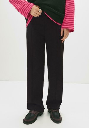 STRAGHT - Housut - black