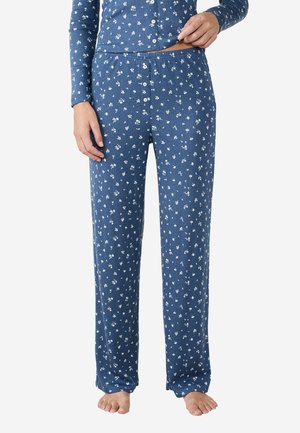 Pantalones de pijama azules con estampado floral en tejido suave, que presentan un corte relajado, cinturilla elástica y acentos de botón.