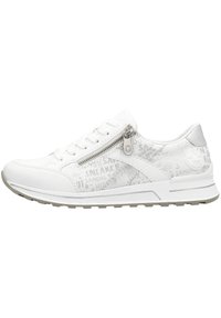 Baskets blanches en cuir texturé avec des accents imprimés. Comprend une fermeture éclair sur le côté, un système de laçage et une semelle légère en caoutchouc.