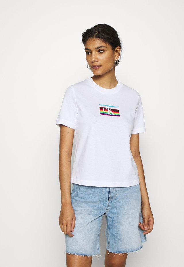 LOGO MODERN STRAIGHT TEE - T-shirt imprimé - bright white