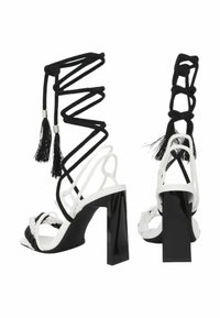 Armani Exchange Sandalen met hoge hak - white black