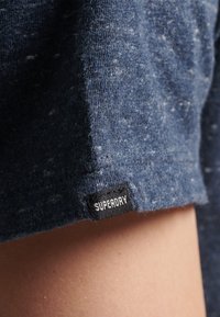 Superdry & Co MICRO EMBROIDERED  - Camiseta básica - creek navy heather