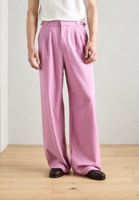 Heathe KOLAWOLE TROUSERS - Hlače - pink
