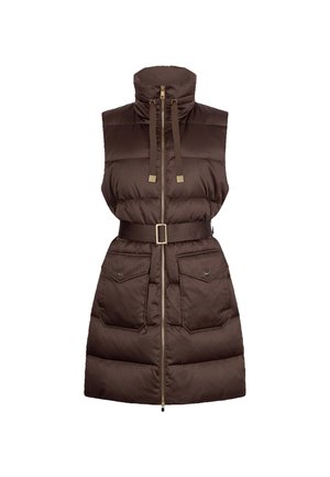 Giubbotto senza maniche imbottito marrone con alto colletto, chiusura frontale con zip, cintura regolabile e due grandi tasche con patta e bottoni.