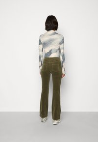 Vero Moda Broek - khaki