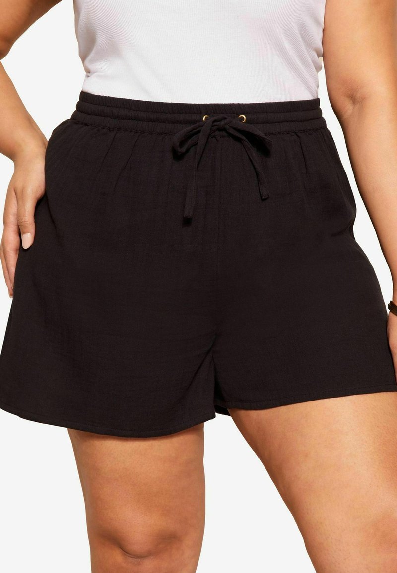 Curves Like These REGULAR FIT - Šortky - black