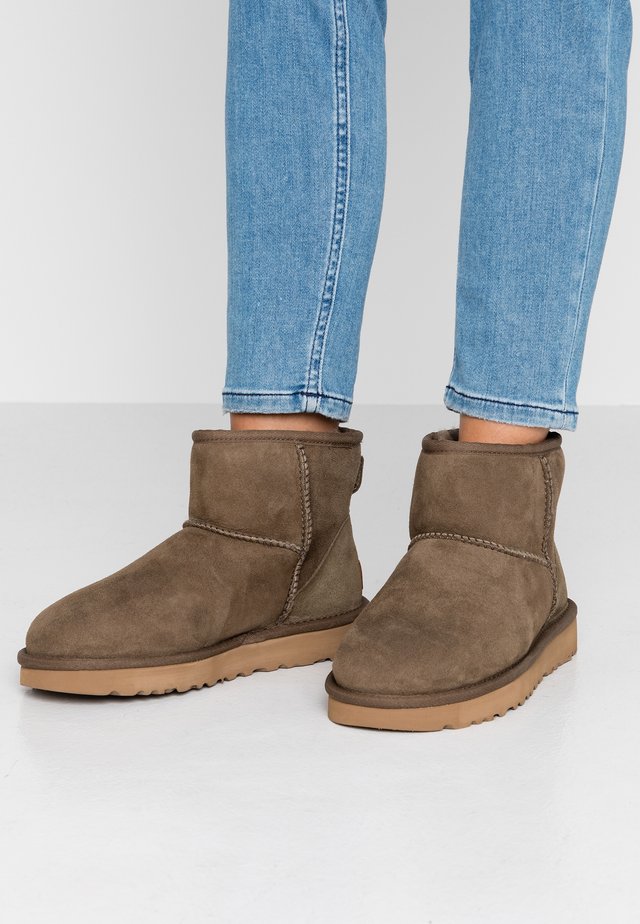 CLASSIC MINI II - Boots à talons - eucalytpus spray