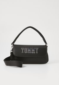 EVERYWHERE FLAP  - Håndtasker - black