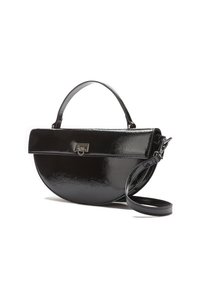 Czarna torebka z lakierowanej skóry o zaokrąglonym kształcie, z górnym uchwytem, odpinanym paskiem na ramię oraz srebrnym zapięciem. Gładkie, błyszczące wykończenie.