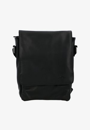 Czarna skórzana torba messenger o płaskim designie, z magnetycznym zapięciem na klapkę, regulowanym paskiem na ramię oraz subtelnym wytłoczonym logo.