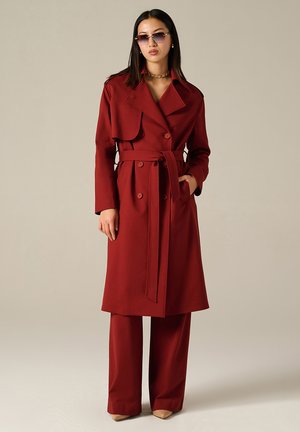Trench - red