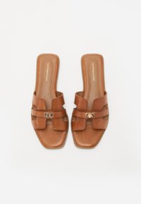 Copenhagen Shoes Mules - cognac