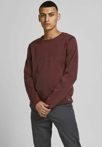 Jack & Jones - CREW NECK NOOS - Stickad tröja - port royale Miniatyrbild 1