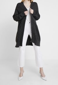 mbyM Kofta - mottled black