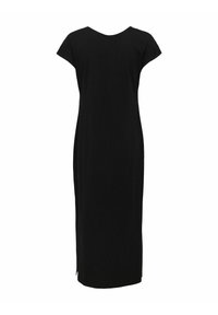 Fekete, rövid ujjú, bokáig érő ruha enyhe V-nyakú kivágással és oldalán sliccelt szegéllyel.