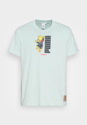Puma PUMA HARIBO GRAPHIC TEE - Printtipaita - gossamer green