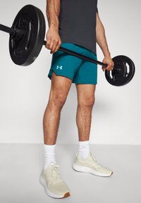 Under Armour VANISH SHORTS - Sportske kratke hlače - dunkelgrün