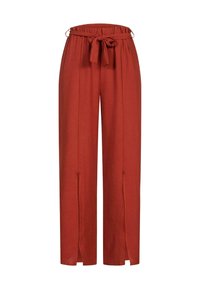Pantaloni a gamba larga di colore ruggine, con una vita elasticizzata regolabile, due spacchi laterali e un tessuto leggero e strutturato.