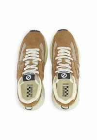 No Name BASKETS CARTER RUNNER - Sneakers basse - nuts taupe