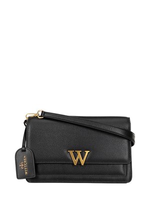 Borsa a tracolla nera in pelle con superficie testurizzata, hardware color oro e un evidente logo "W" dorato. Include un'etichetta in pelle con il marchio.