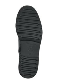 Suela de zapato de goma negra con patrón de agarre texturizado, con el logotipo y la talla "37" grabados cerca del borde. Superficie suave y bordes redondeados.