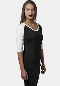 Urban Classics LADIES 3/4 CONTRAST RAGLAN TEE - Trükipildiga T-särk - black/white