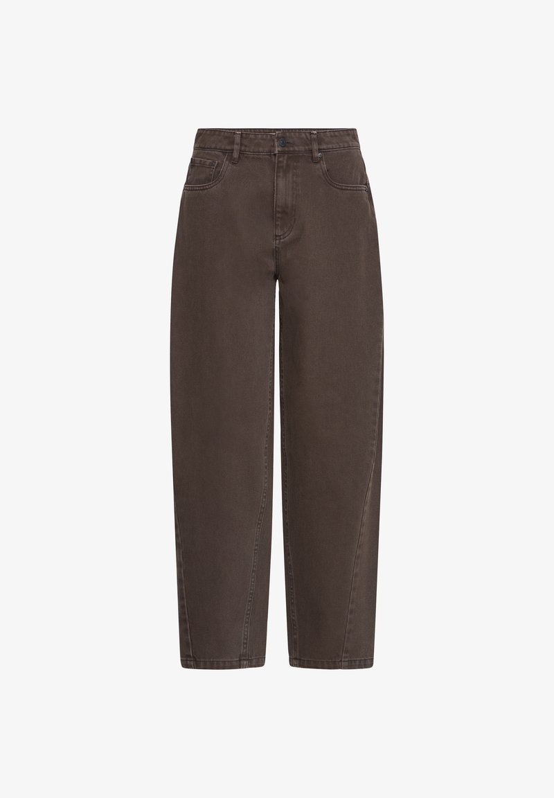 Jean en denim marron taille haute à jambe droite avec fermeture à bouton et zip devant, passants de ceinture et poches avant et arrière.
