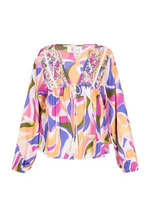 Farverig bluse med lange ærmer i let materiale, der har en blanding af lyserøde, lilla, grønne og gule abstrakte mønstre med broderede detaljer.