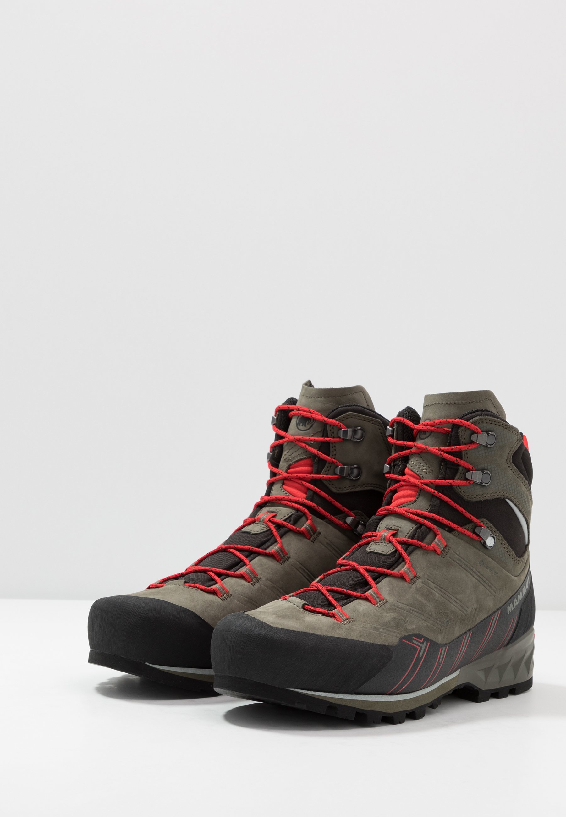 Botas de Montaña Mujer \u003d\u003d Zapatillas Outdoor | La Sportiva®
