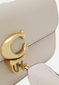 COACH STUDIO BAG 20 - Skuldertasker - chalk