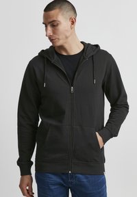 11 Project PRNAHIM - Felpa con zip - black