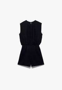 Zwarte mouwloze playsuit met een cinched taille, losse pasvorm en een ritssluiting aan de achterkant. Glad materiaal met minimale details, voorzien van plooien aan de achterkant.