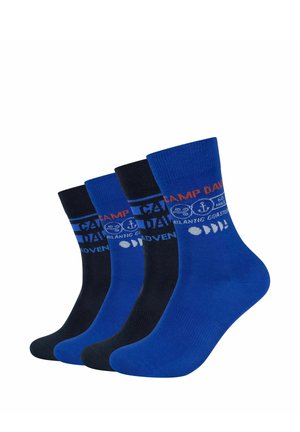 Quatre paires de chaussettes montantes, alternant bleu roi et noir, chacune avec un texte et des symboles à thème nautique en couleurs contrastées près du haut.