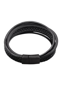 Zwarte leren armband met gevlochten textuur en gladde banden, voorzien van een matte zwarte magnetische sluiting. Eenvoudig, rond ontwerp.