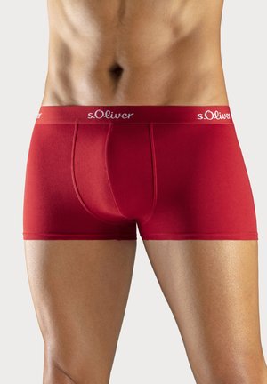 Red boxer briefs made of smooth cotton, featuring a comfortable elastic waistband with "s.Oliver" logo. Close-fitting design with minimal seams.