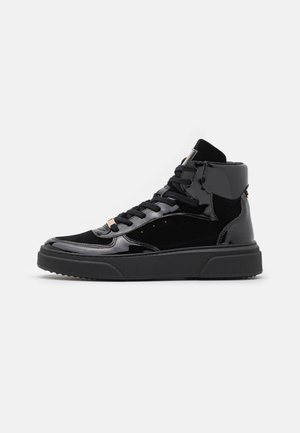 Sneakers alte - black