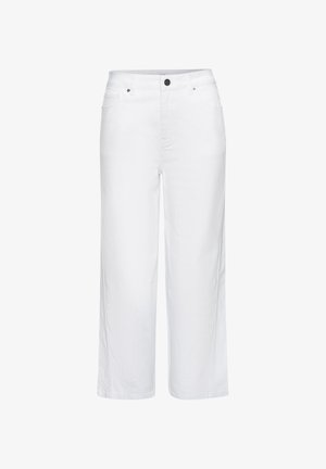 Weiße, gekürzte Hose mit hohem Bund, Knopf- und Reißverschluss, Vorder- und Gesäßtaschen sowie geradem Bein.