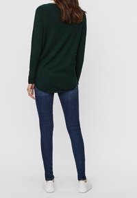 Vero Moda Langarmshirt - mottled dark green