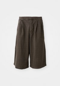 Shorts - brown